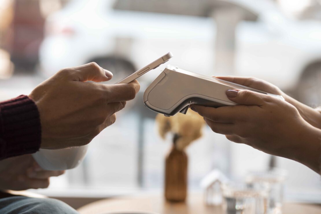  Contactless Payments Explained: A UK Small Business Guide